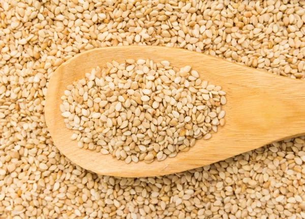 sesame-seeds-wooden-spoon